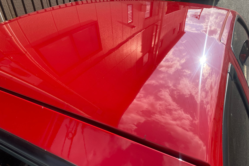 トヨタ・スプリンタートレノAE86「赤パン」のルーフ