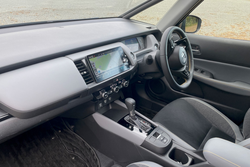 ホンダ・フィットRSの運転席