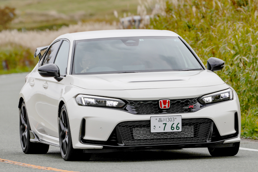 ホンダ・シビック タイプRの一般道での走行