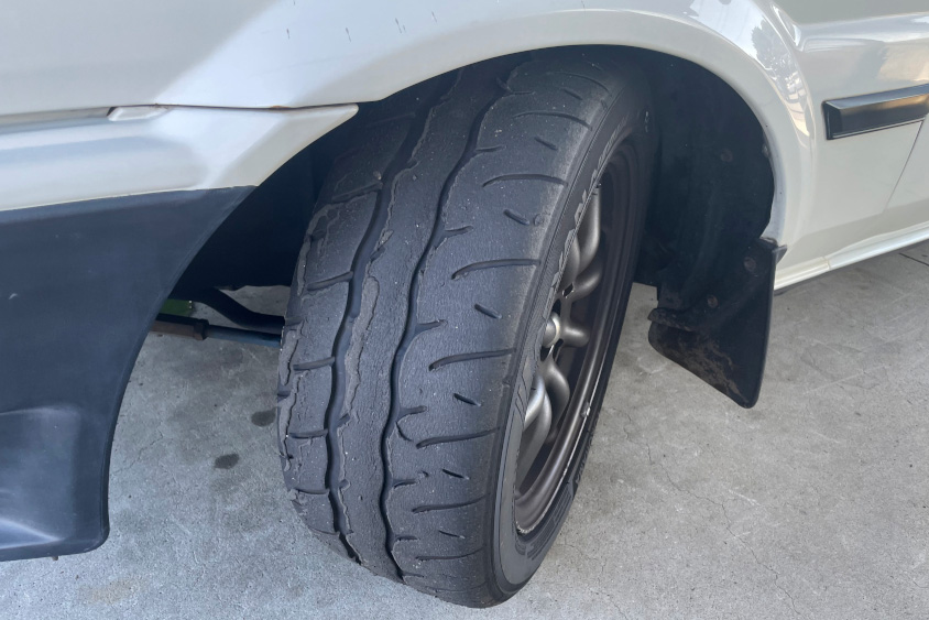 トヨタ・ハチロク（スプリンタートレノ（AE86））が履くADVAN NEOVA AD09