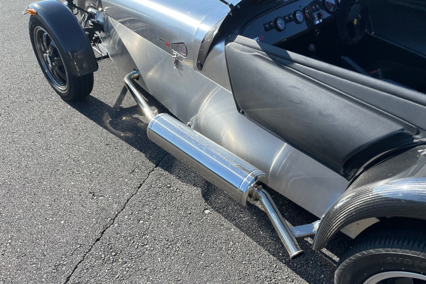 ケータハム・Seven170のマフラー
