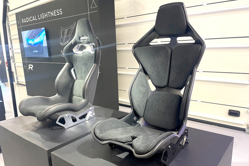 アルピーヌ・A110 Rの肉薄なカーボンシート