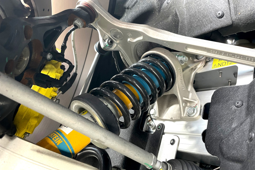 ロータス・エミーラのビルシュタインダンパー