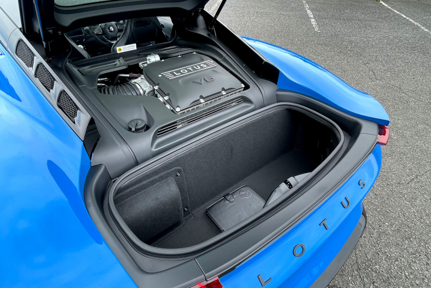 ロータス・エミーラのV6スーパーチャージャーエンジン