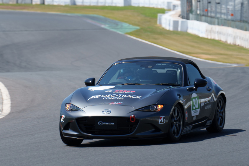 DSC-TRACKを搭載したマツダ・NDロードスター