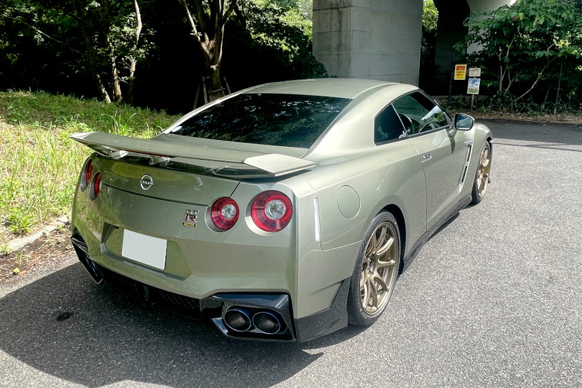 日産GT-R プレミアムエディション T-spec（MY24）のリヤウイング