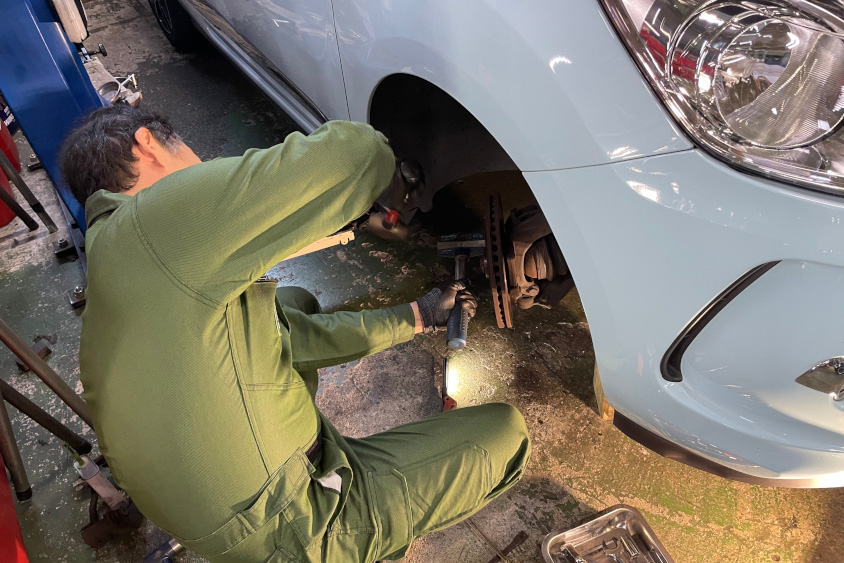 シトロエンDS3 スポーツシックののブレーキ交換