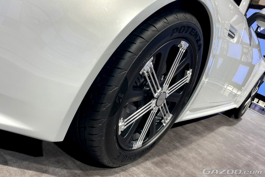 ダイハツ・ビジョン コペンは16インチのブリヂストン「POTENZA」（ジャパンモビリティショー2023）