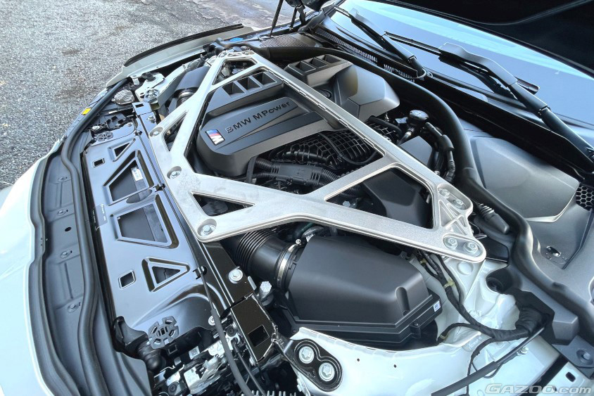 BMW 3.0CSLのエンジン