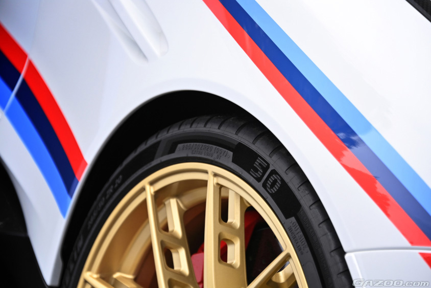 BMW・3.0CSLのミシュランパイロットスポーツ4S