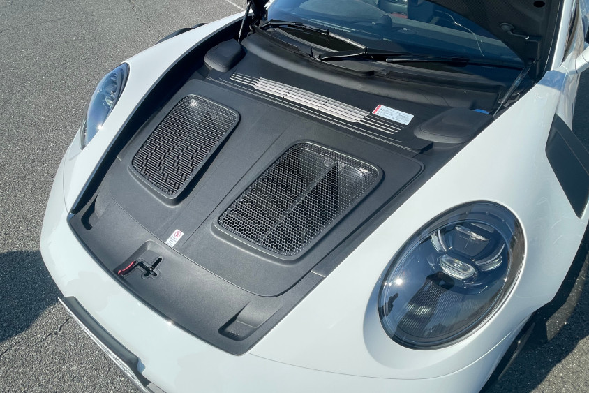 ポルシェ 911 GT3 RSのフロントトランク