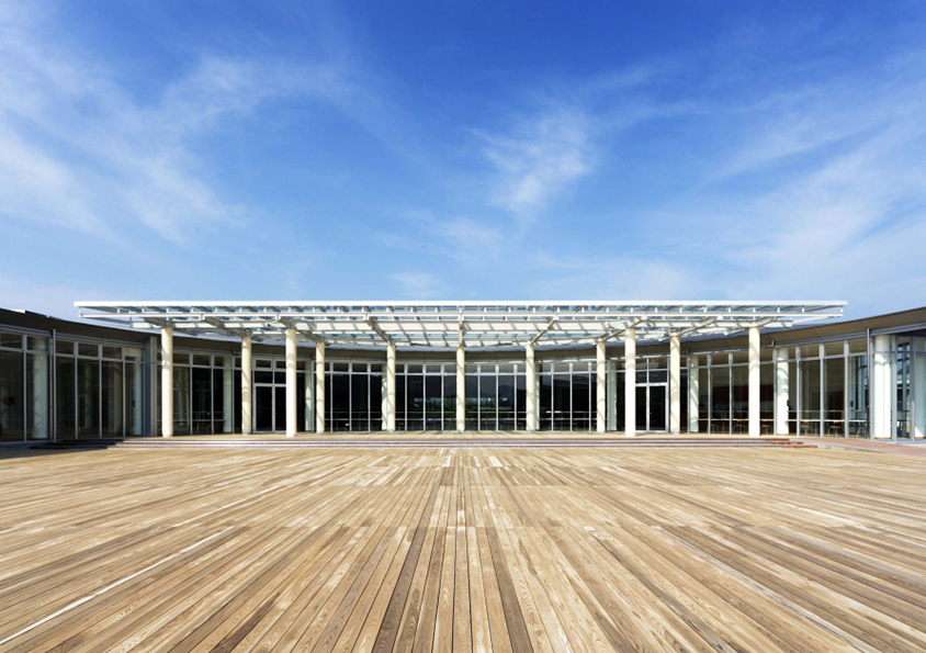 有田川町のランドマークともいえる、ライブラリー施設。