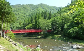 水辺の散策や川遊びを楽しもう！宇甘渓自然公園へドライブ　岡山県吉備中央町