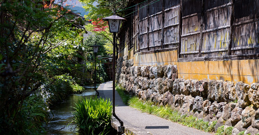 暑い夏も涼やか！水の町・郡上八幡やアジサイの寺、明宝ジェラートへ