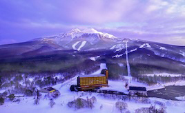 冬の津軽平野と岩木山を満喫ドライブ　アクティビティのあとは贅沢ランチと温泉へ　青森県鯵ヶ沢町