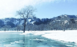 春を待つ雪国で残雪の美しい景色を楽しむ！心温まるふれあいドライブ　山形県飯豊町