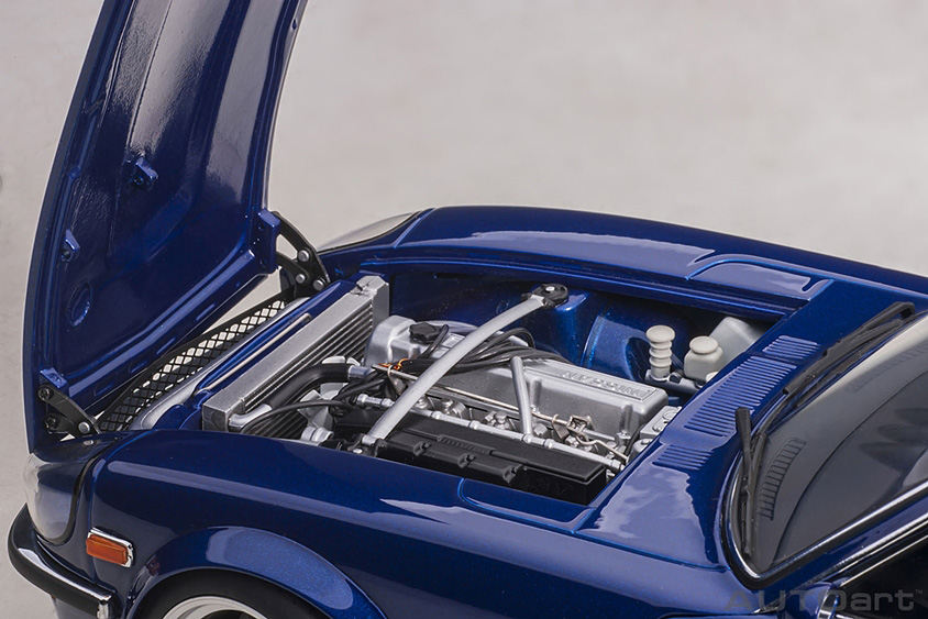 1 18スケール 日産フェアレディz S30 湾岸ミッドナイト 悪魔のz 連載開始30周年記念モデル トヨタ自動車のクルマ情報サイト Gazoo