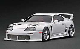 【ミニカー】Supra (A80) TRD 3000GT 1/18スケールレジンモデルの精密再現