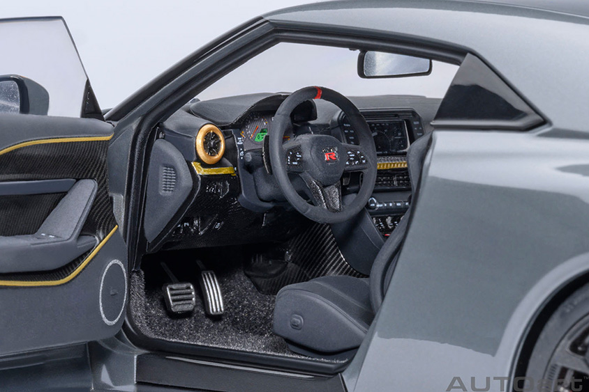 ミニカー】50台限定生産 幻の『NISSAN GT-R50 by ITALDESIGN』精密