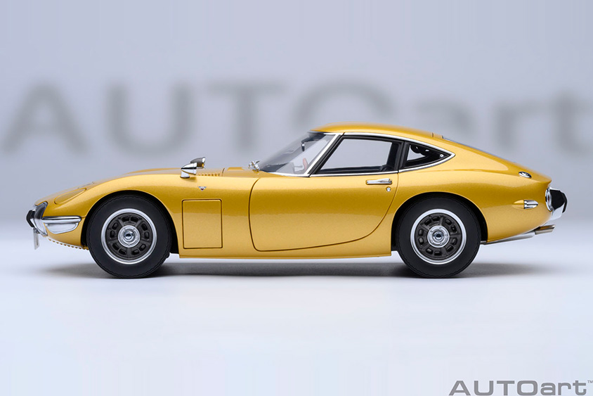 トヨタ2000gt 年度模型 ミニカー】1967年登場『トヨタ 2000GT』を1/18スケールモデル化