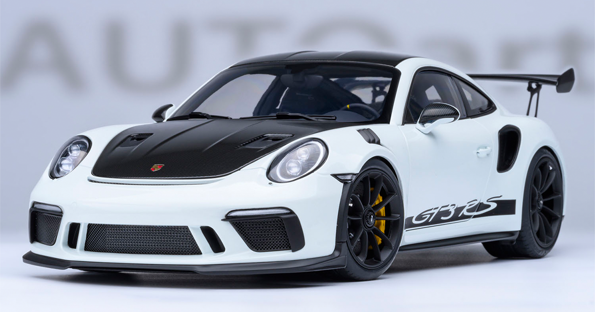 ミニカー】サーキット走行を極めた特別仕様 ポルシェ 911(991.2) GT3