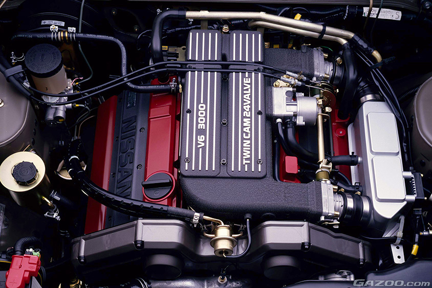 初代シーマはVG30DE型V6とVG30DET型V6ターボの2機
