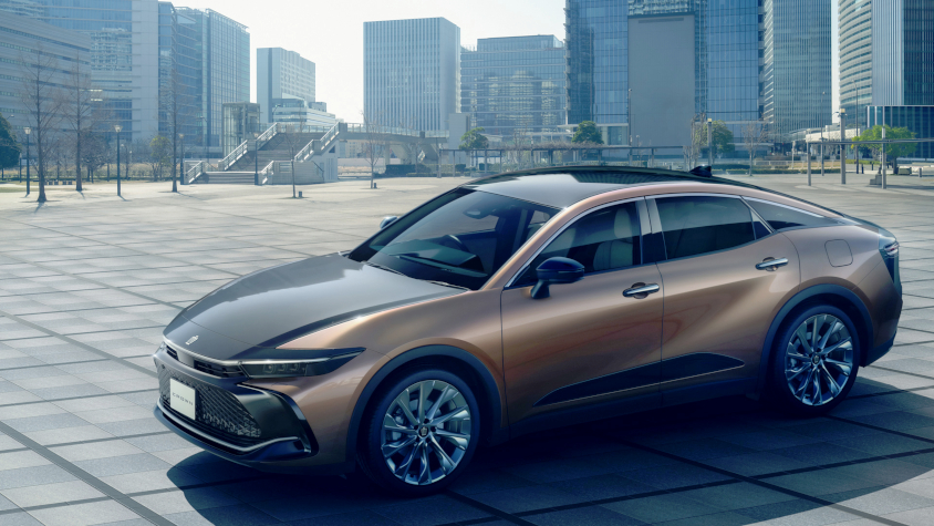 新型クラウン発表 クロスオーバー スポーツ セダン エステート の4つのモデル展開で クロスオーバーが22年秋発売 トヨタ自動車の クルマ情報サイト Gazoo 新型クラウン発表 クロスオーバー スポーツ セダン エステート の4つのモデル展開で クロスオーバーが22年秋発売 トヨタ自動車の クルマ情報サイト Gazoo