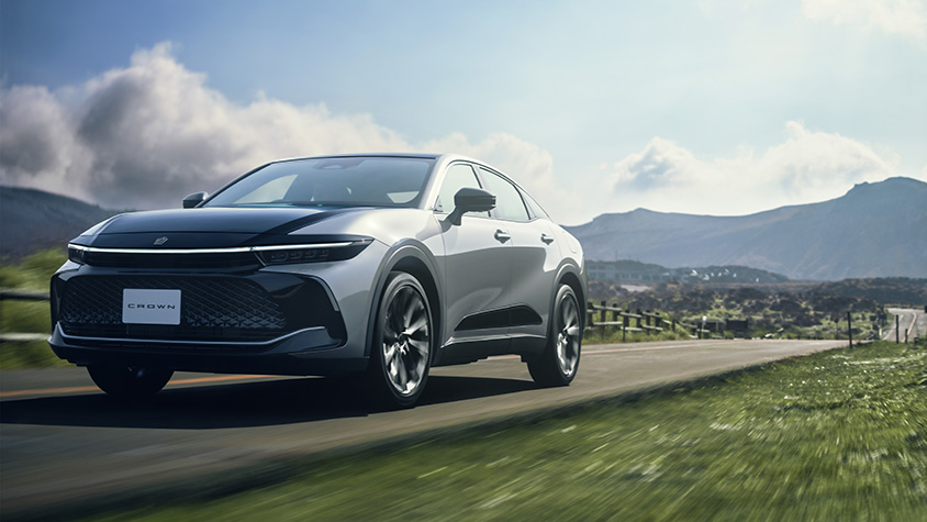 CROSSOVER G“Leather Package”（ブラック×プレシャスシルバー）＜オプション装着車＞