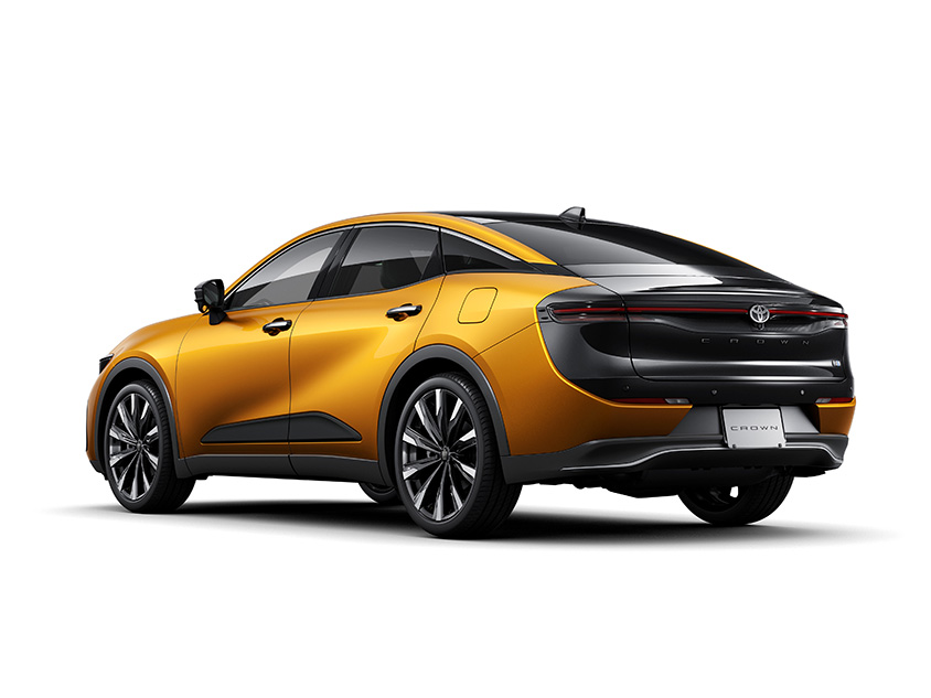 CROSSOVER RS“Advanced”（ブラック×プレシャスレイ）＜オプション装着車＞