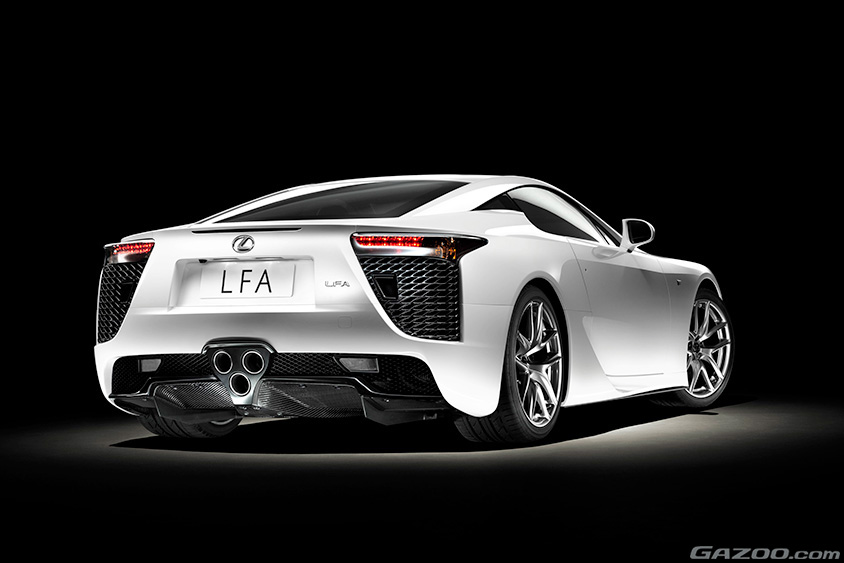 世界に冠たるスーパースポーツ「レクサスLFA」を振り返る…懐かしの名車をプレイバック | クルマ情報サイトｰGAZOO.com