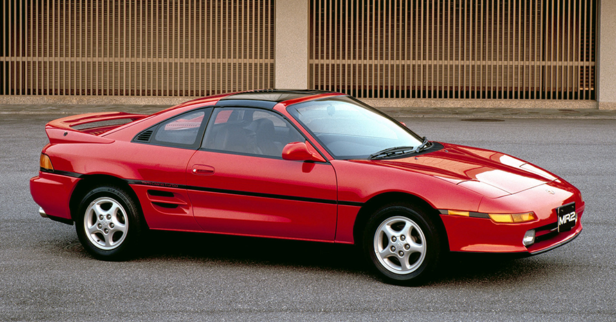 ミドシップカーの魅力、ここにあり2代目トヨタMR2・・・懐かしの名車を