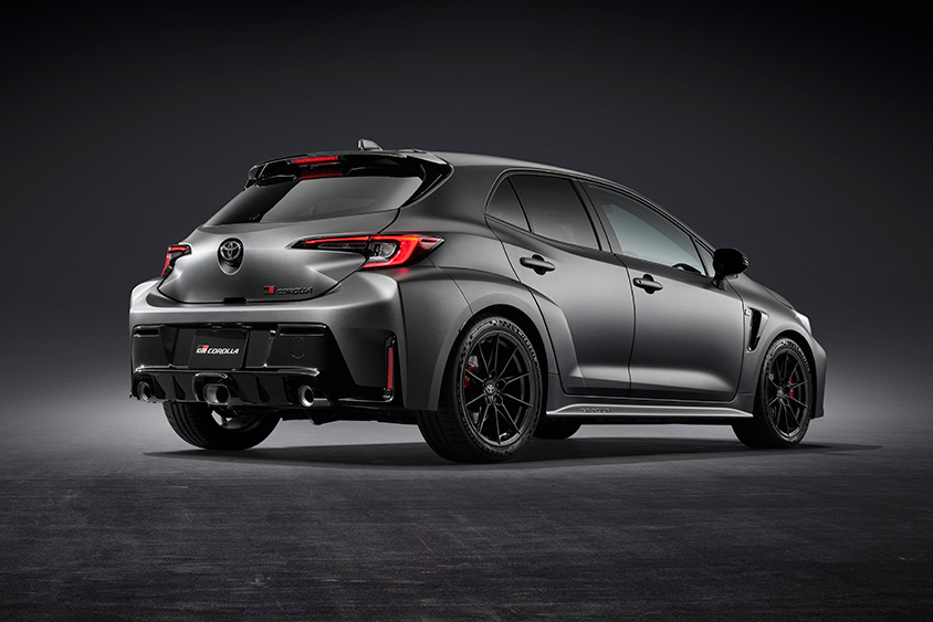 GRカローラ モリゾウエディション リヤ