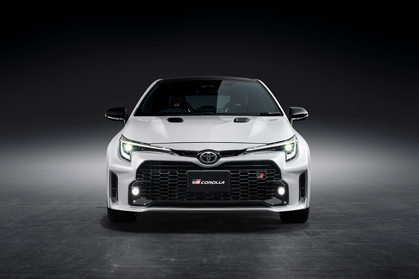 GRカローラ RZ 正面