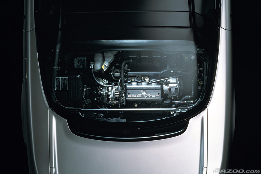 「自然吸気の極限」を目指した3.0L V6 DOHC VTEC
