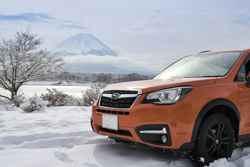 精進湖からの富士山風景と写真家「今浦友喜」さんのスバルフォレスター