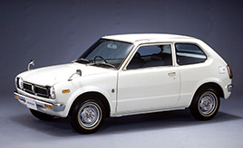 【GAZOO車クイズ Q.155】「ホンダ・シビック」が「フォルクスワーゲン・ビートル」を追い抜くシーンが印象的な芥川賞受賞作は？