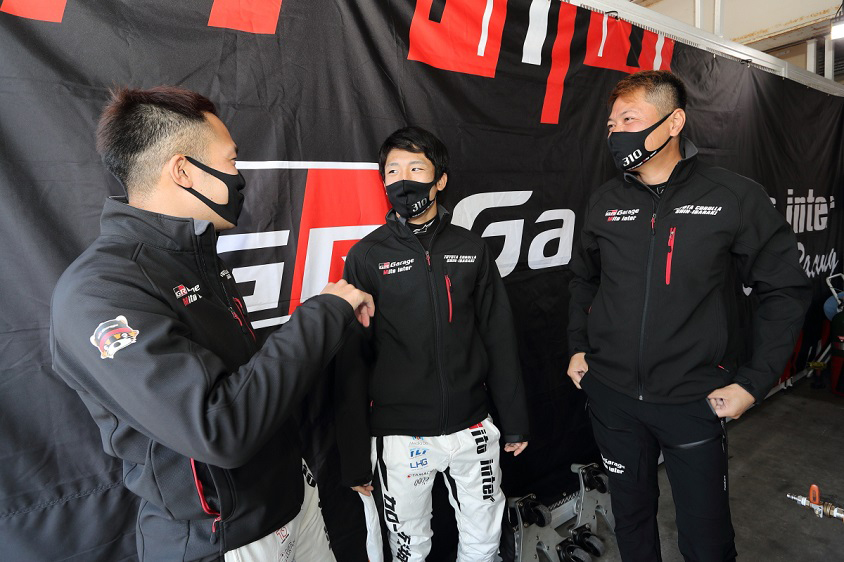 C.S.Iレーシングのドライバーの皆さん。左から久保凜太郎選手、坪井翔選手、細川慎弥選手。豪華です！