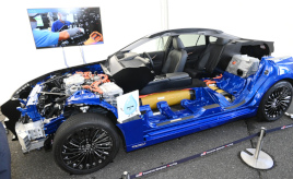 S耐開幕戦のイベント広場もカーボンニュートラル一色！ つくる、はこぶ、つかうを見て体験しよう