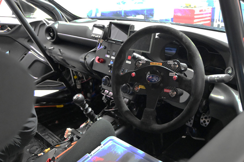 MAZDA SPIRIT RACING MAZDA2 Bio conceptのコクピット