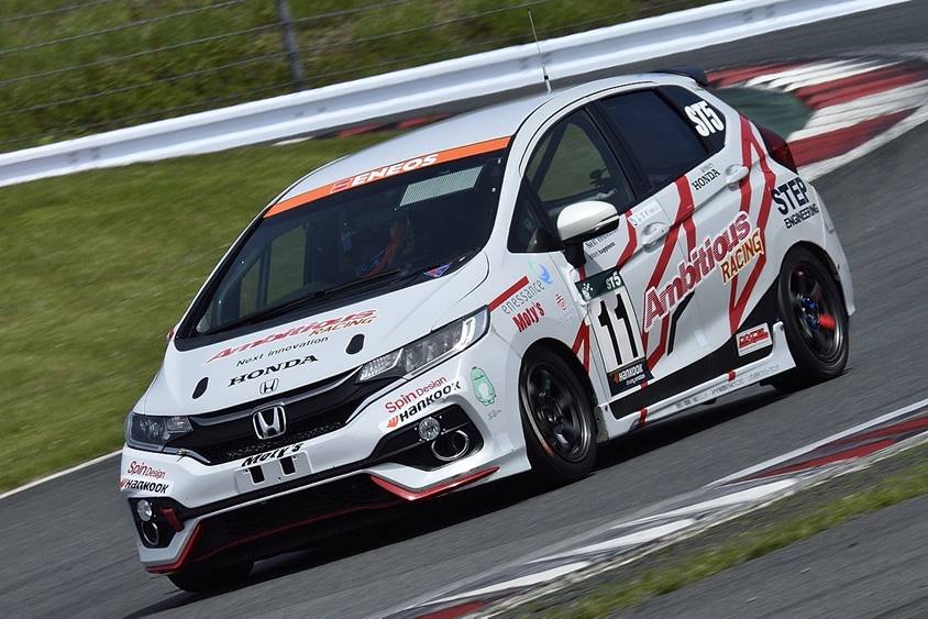 11号車 アンビシャスレーシング FIT