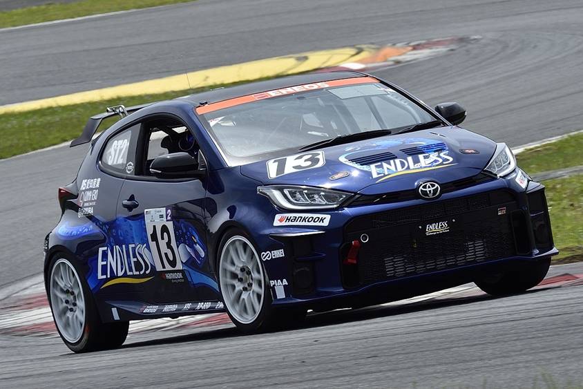 13号車 ENDLESS　GRヤリス