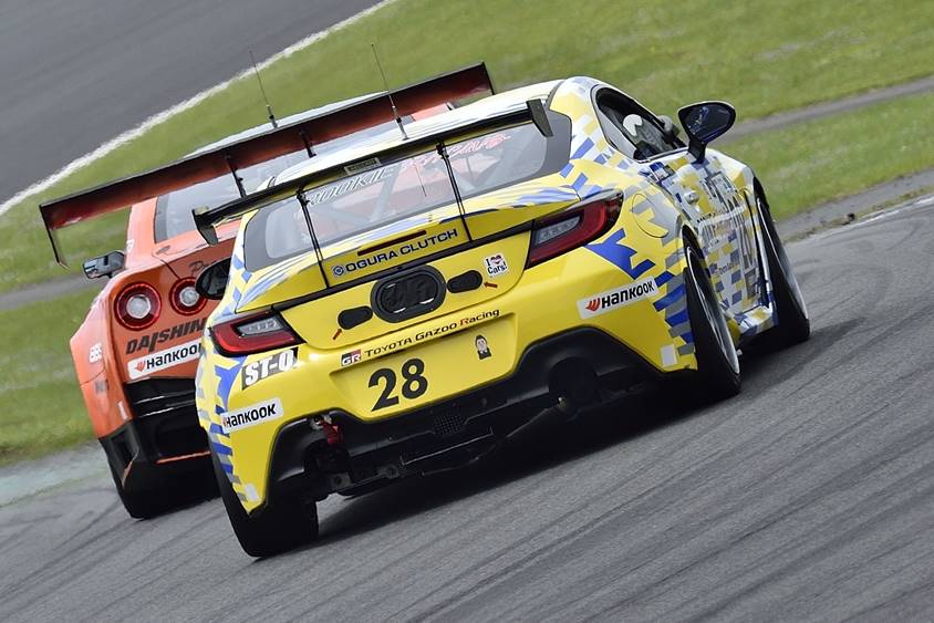 28号車　ORC ROOKIE GR86 CNF Concept