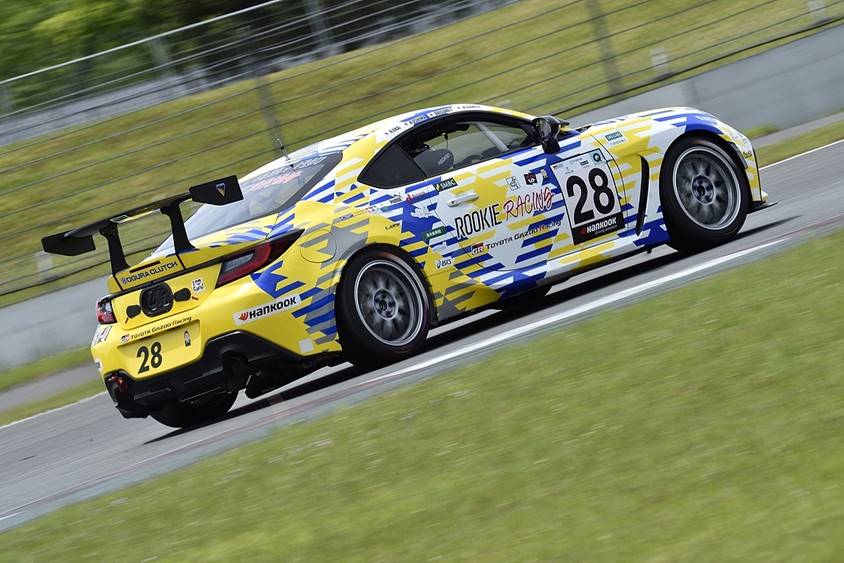 28号車　ORC ROOKIE GR86 CNF Concept