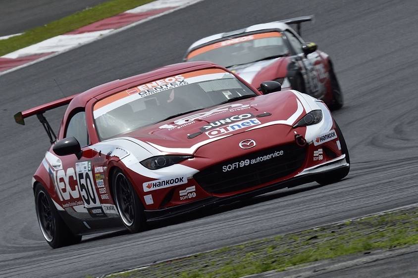 50号車 LOVEDRIVE ロードスター