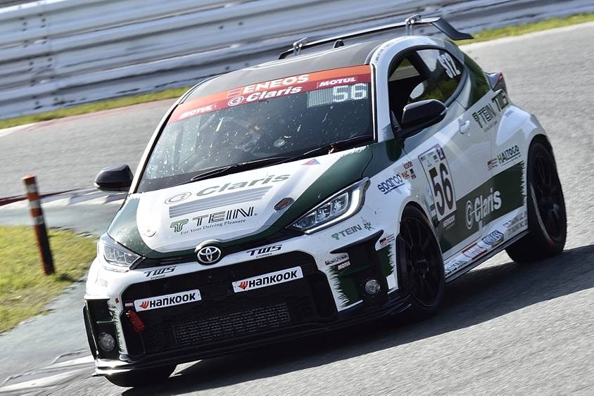 56号車 Claris Racing GR YARIS