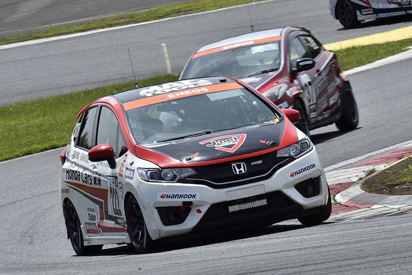 222号車 Honda Cars Tokai J-net FIT