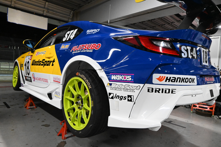 ウェッズスポーツGR86の左サイド