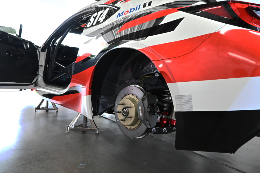 86号車トムススピリットGR86の左リア