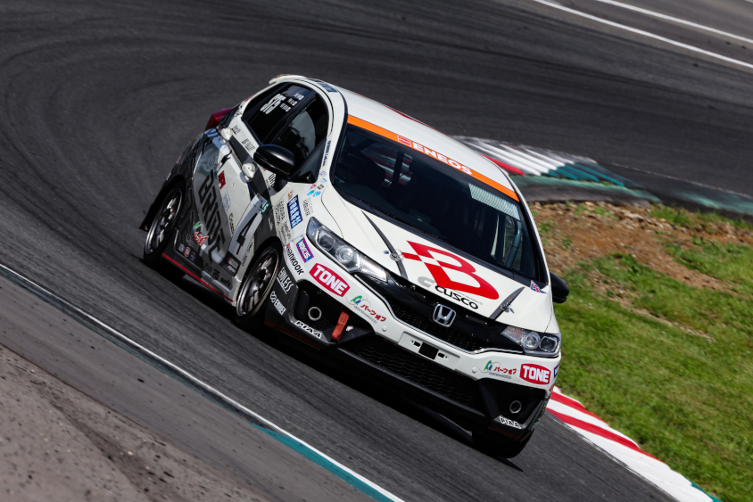 スーパー耐久 ST-5クラス 4号車 THE BRIDE FIT