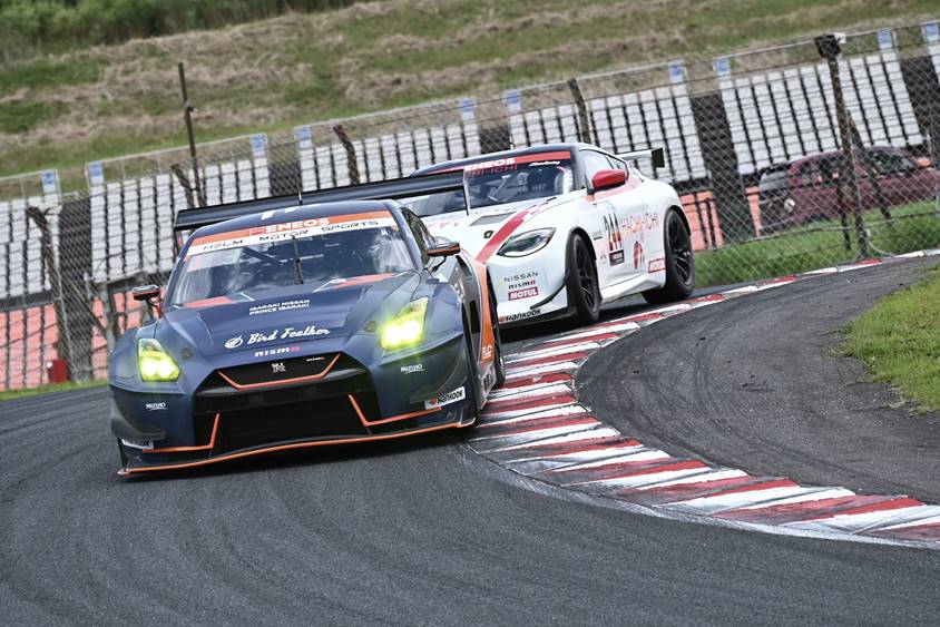 スーパー耐久第4戦オートポリス 62号車　HELM MOTORSPORTS GTR GT3